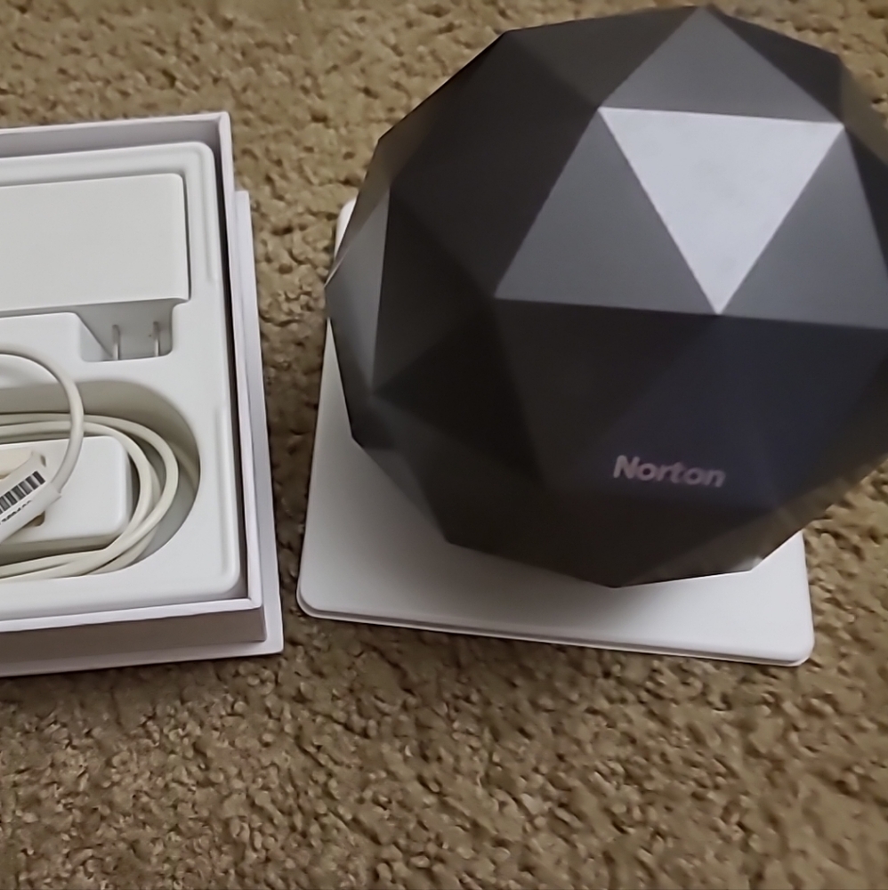 Norton core secure Wi-Fi router